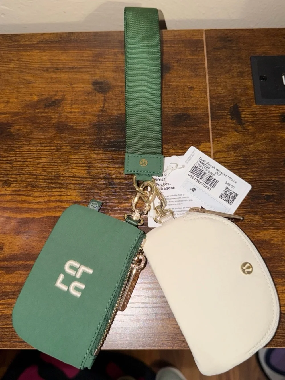 lululemon athletica Green & Cream Key Card Holder Wristlet